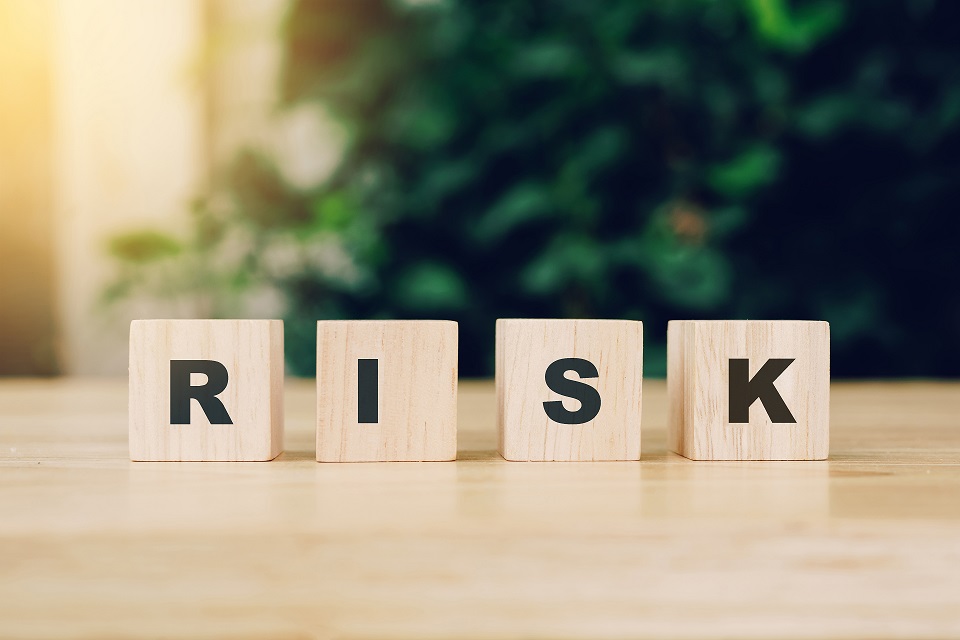 Risk ریسک 